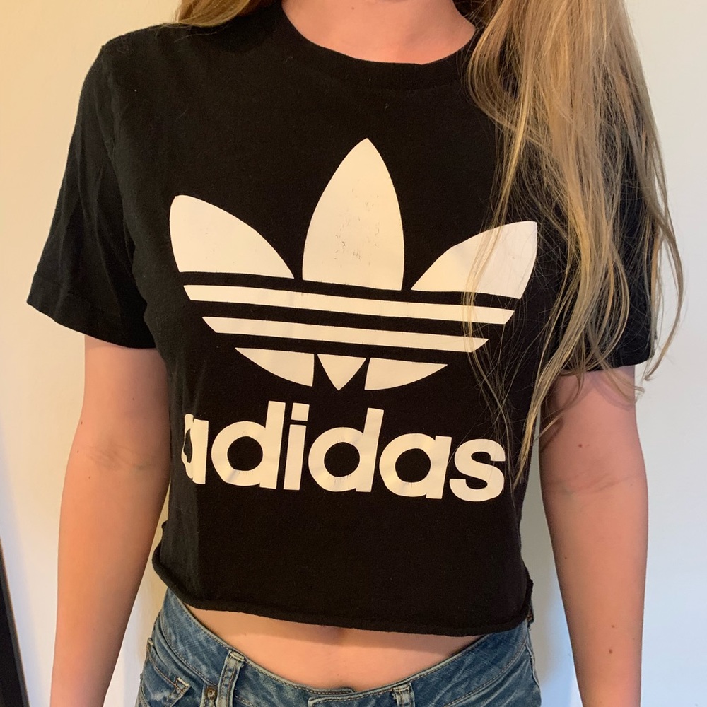 Adidas Black T-Shirt (Cropped)